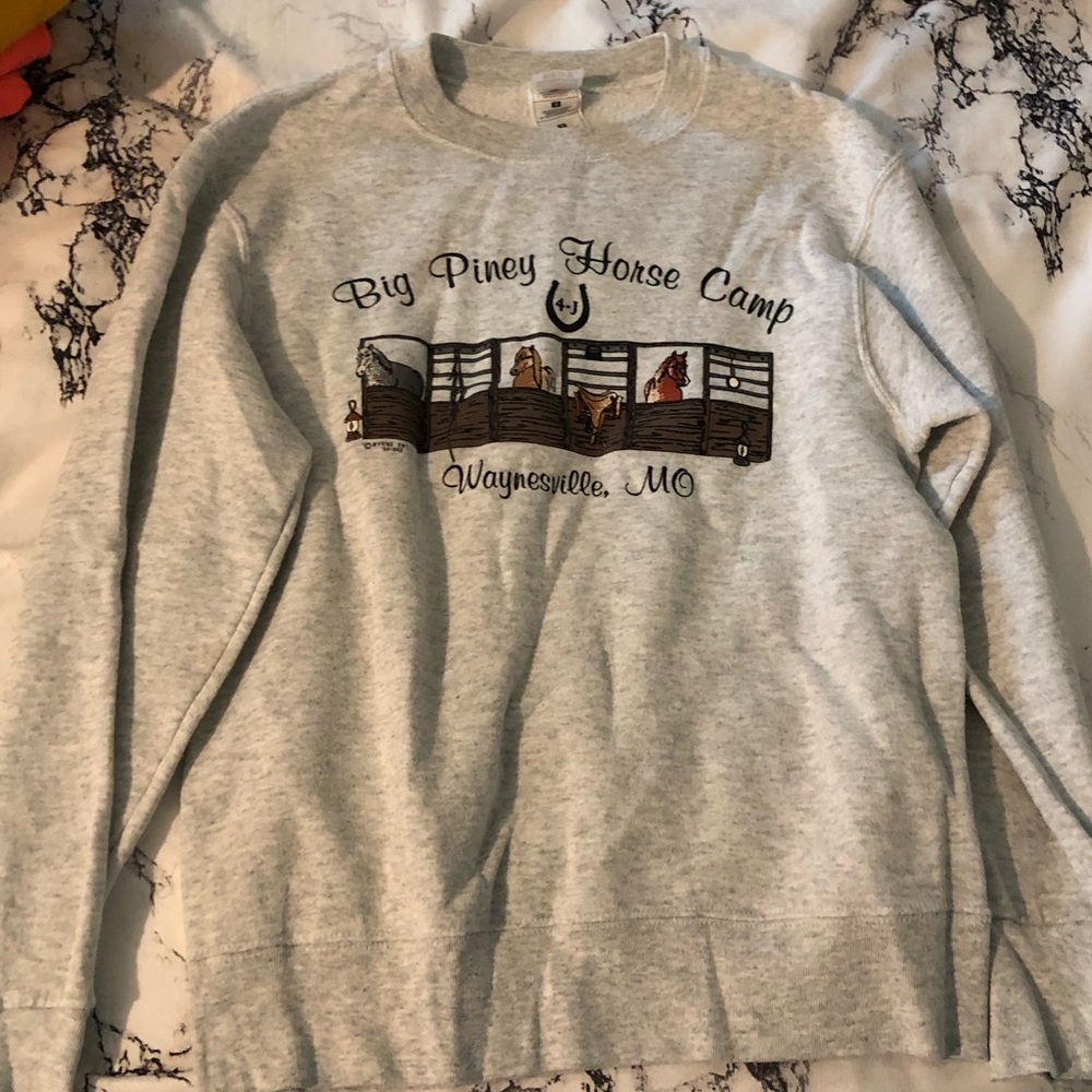 Sweatshirt bundle - Picture 5 of 16